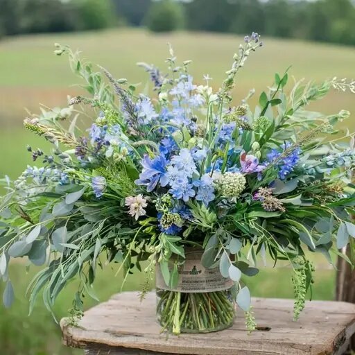 дочь глянула на него, и в глазах появились слезы