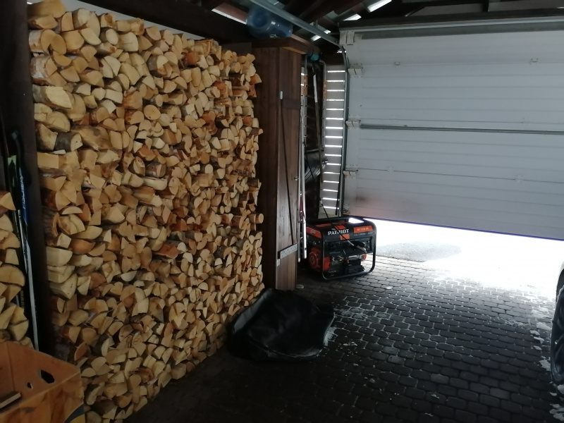    Нарубил мужик дровЛюдмила Корвякова