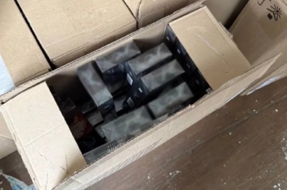    В Челябинске накрыли склад контрафактных сигарет