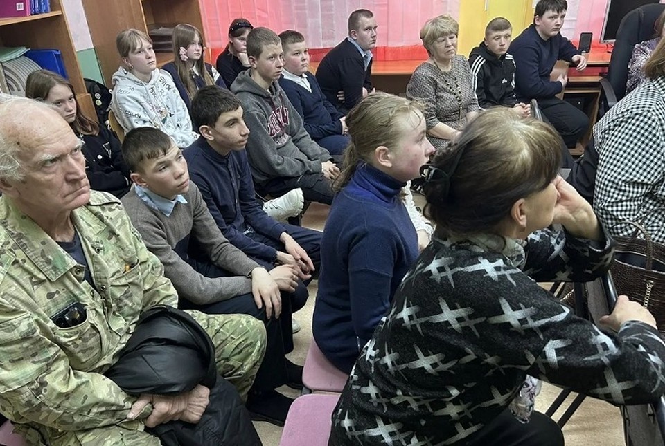    Киноурок в Большом Вишенье. Фото: ВИЭМ