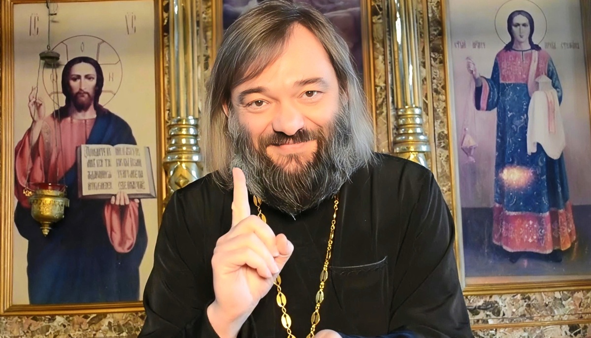 Валерий Сосковец — протоиерей, настоятель Введенского храма (г. Кашира Московской области), благочинный церквей Каширского округа.