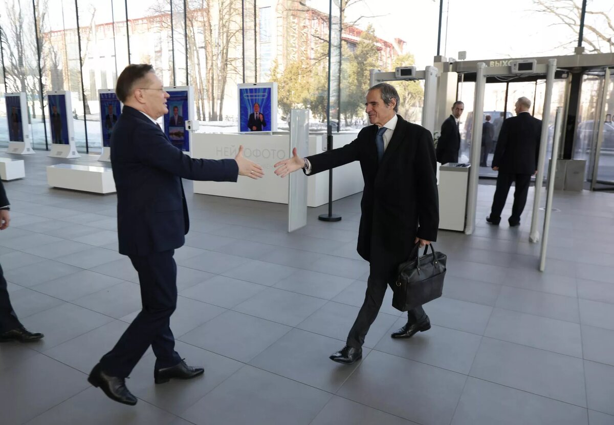 Глава компании "Росатом" Алексей Лихачев и гендиректор МАГАТЭ Рафаэль Гросси / © Photo : Росатом