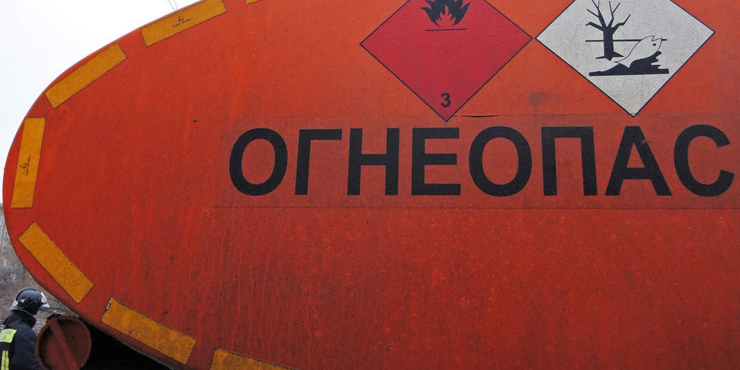 Нефть в обмен на послушание: почему Россия радуется подачке Трампа, а Иран — воюет