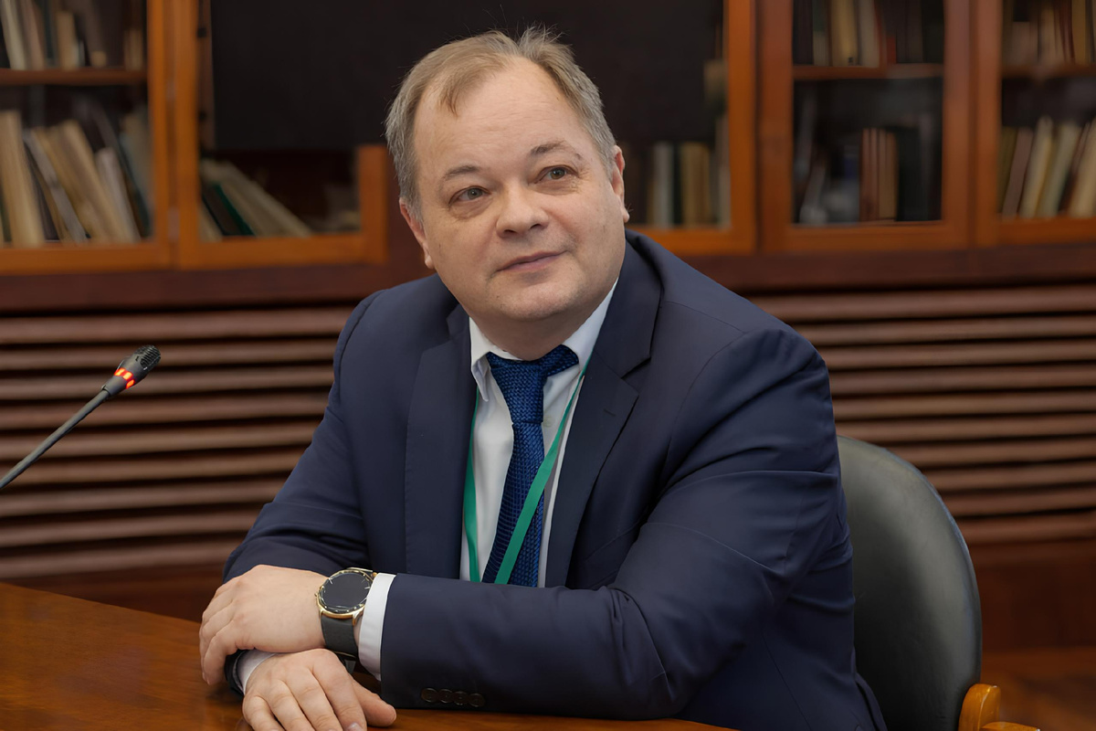 Якушев Евгений Валерьевич, Директор по техническим продажам УК "Уральская Сталь".