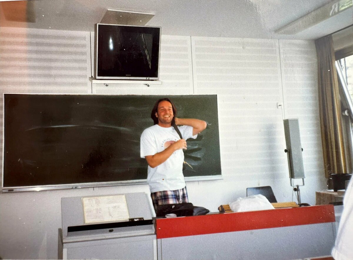 Преподаватель предмета "Дидактика и методика преподавания немецкого как иностранного и второго языка" /личный архив автора/