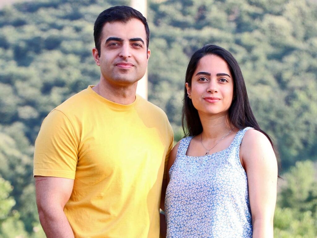 Масуд начал заниматься кузнечным делом в 2020 году. Это решение он принял после долгих размышлений и с поддержкой своей жены Марьям. Масуд давно мечтал освоить искусство создания ножей.