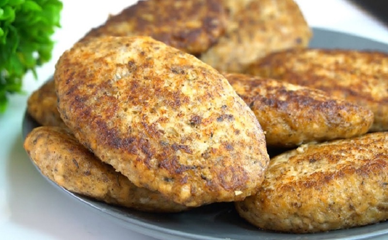 Идеальные рыбные котлеты на ржаном хлебе: секрет мягкости и сочности, о котором вы не знали