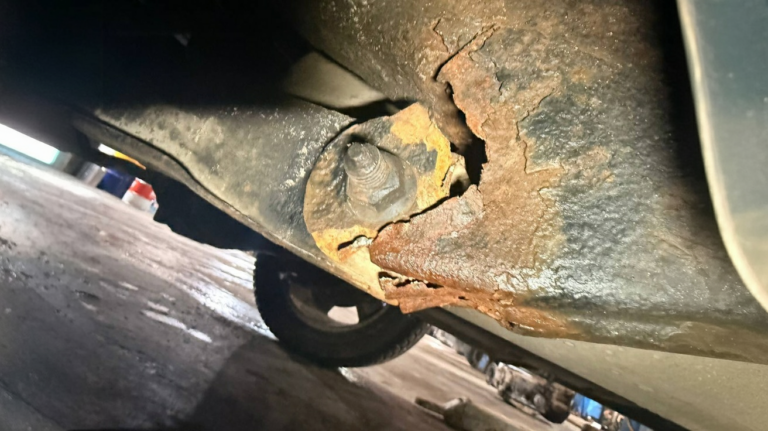    Просторный офис в стиле лофт для продуктивной работы. lucky247187Q