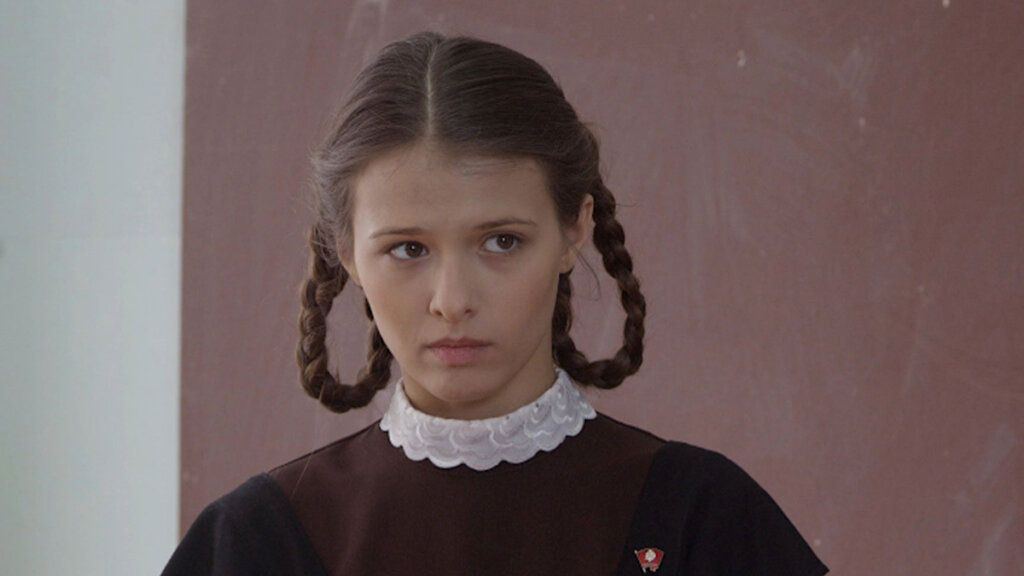 Кадр из сериала «Обнимая небо», 2013-2014