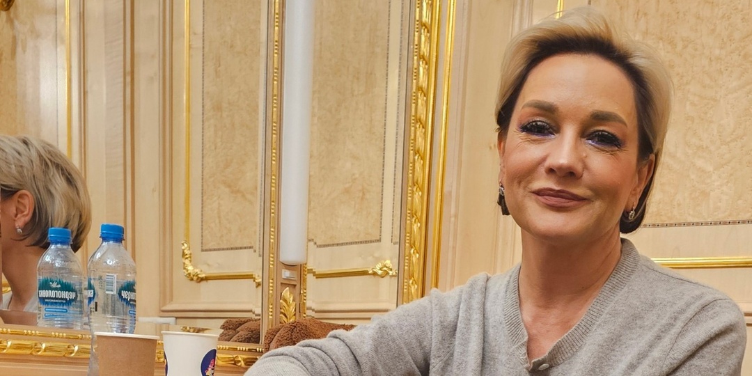 Сделал друг из оккультных кругов: раскрыта тайна внезапного возвращения Булановой на вершину чартов