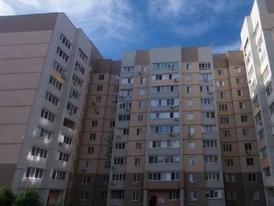 Крепостное право по-саратовски: жители дома на Лисина пытаются сменить УК, но их "привязывают" еще на год