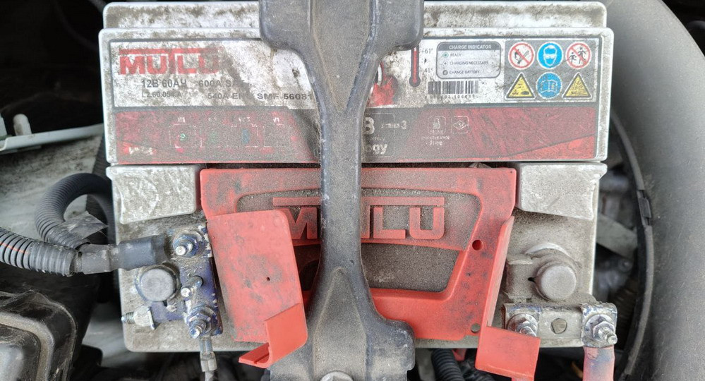 Прямая или обратная: как не перепутать полярность аккумулятора и избежать проблем с автомобилем