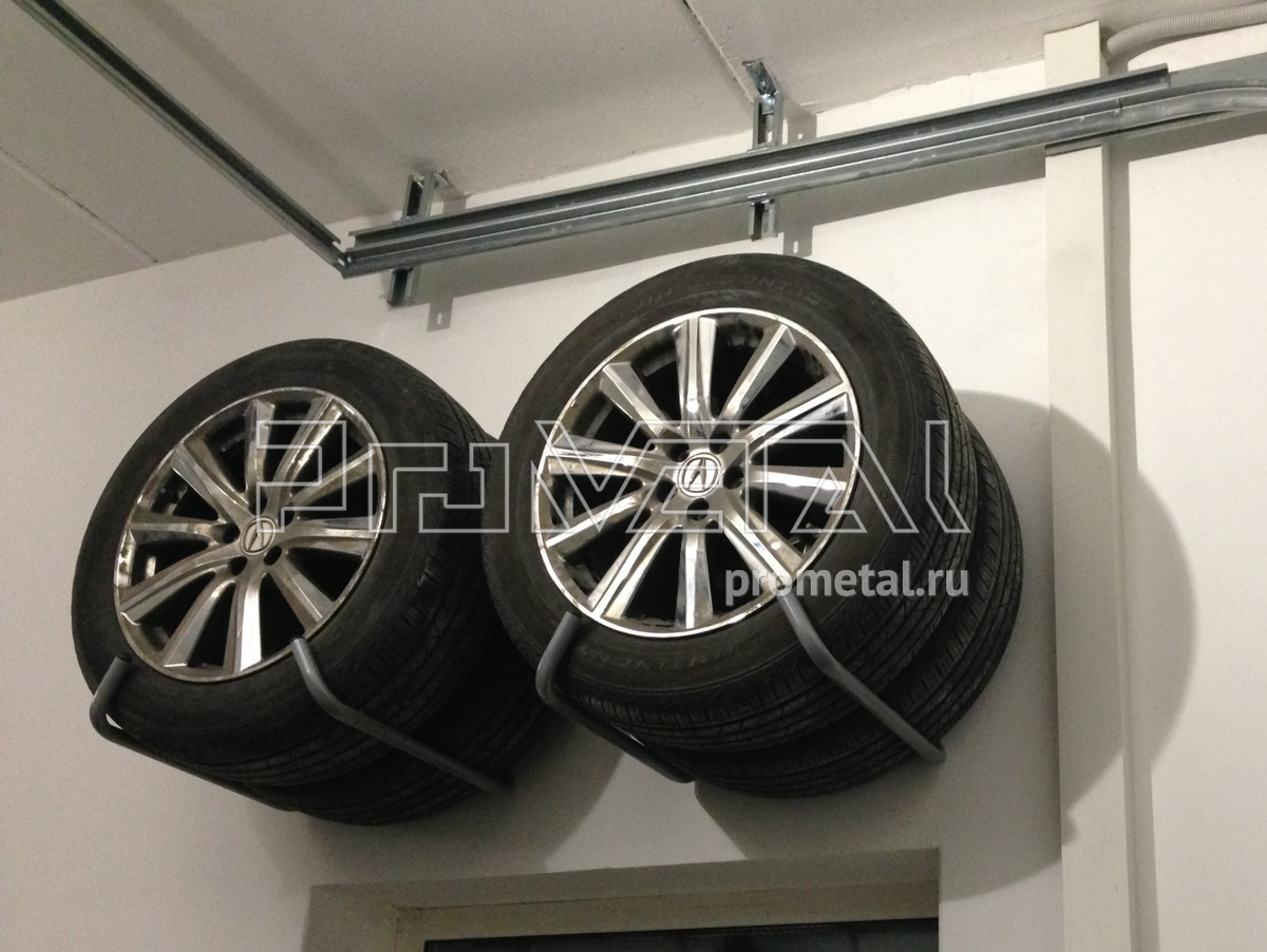 Крюк-подвес для 2 колес к стене