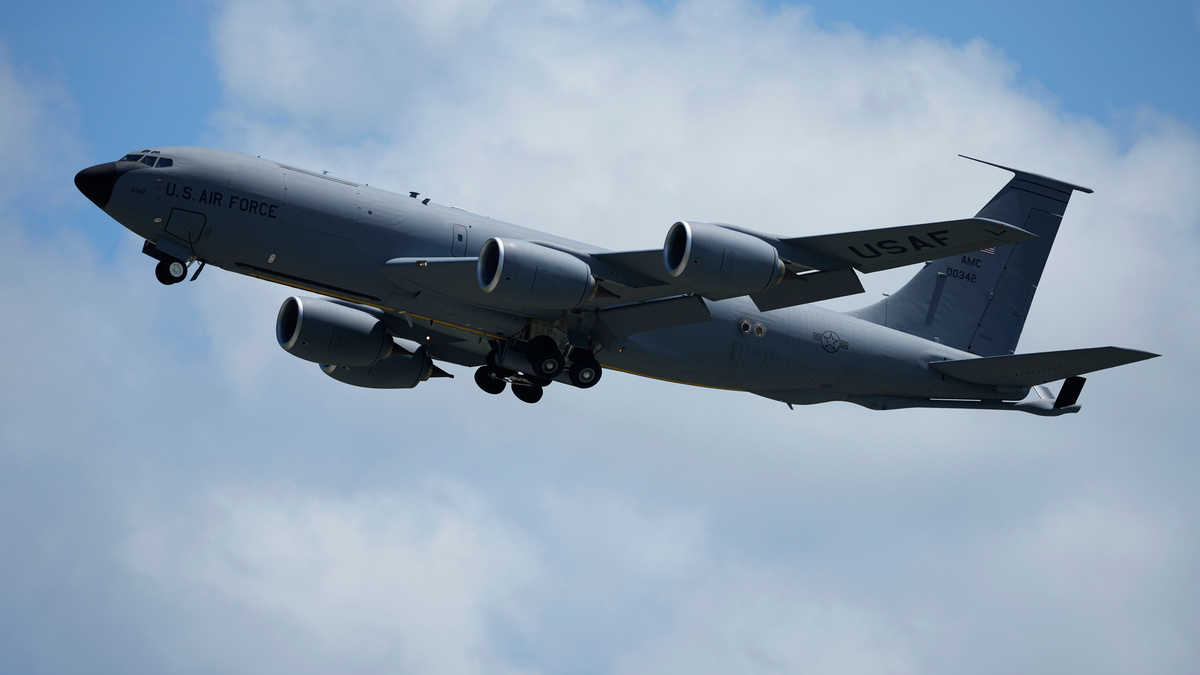    США ВВС - KC-135