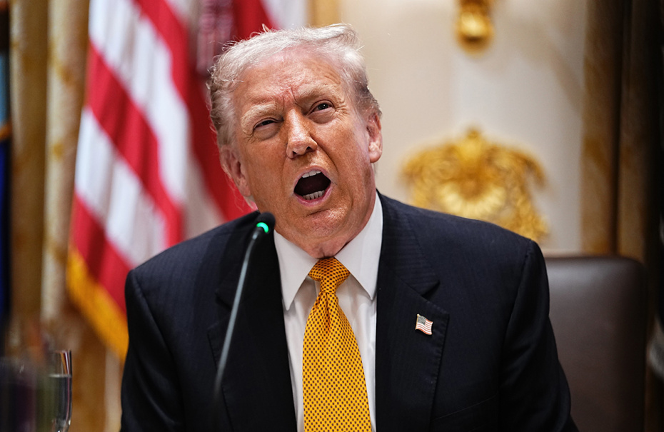    Aaron Schwartz — Pool via CNP/Consolidated News Photos/Global Look Press