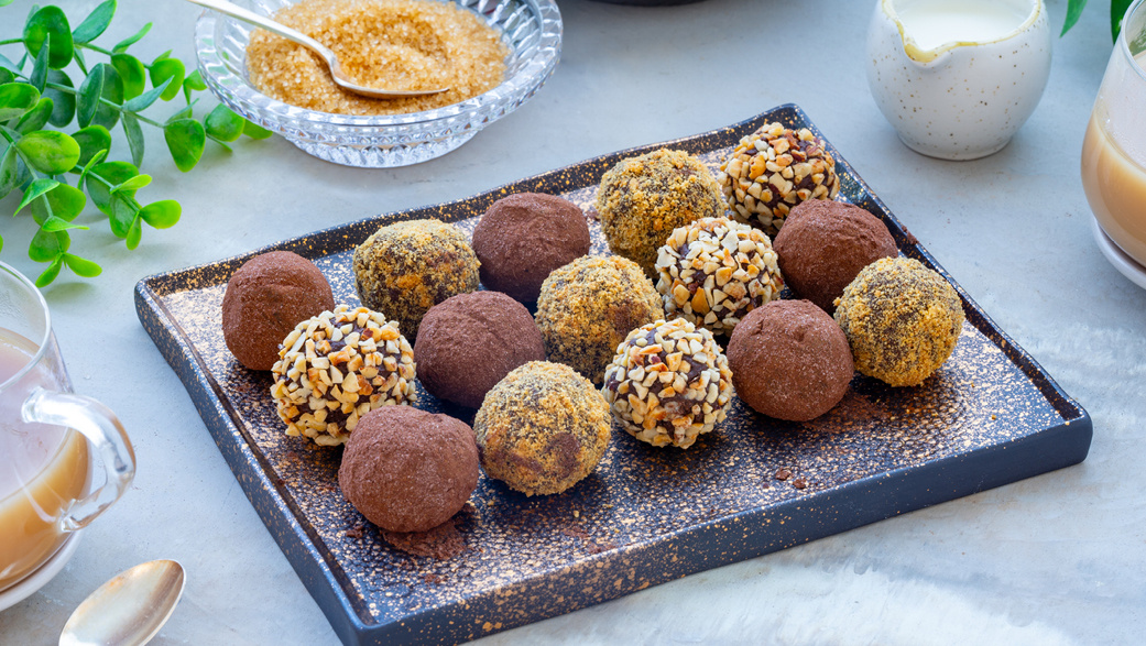 Храним заготовки тыквенный суп, хумус и трюфели в Холодильнике (Side-by-Side) Премиум Gorenje NRM720FSXL4