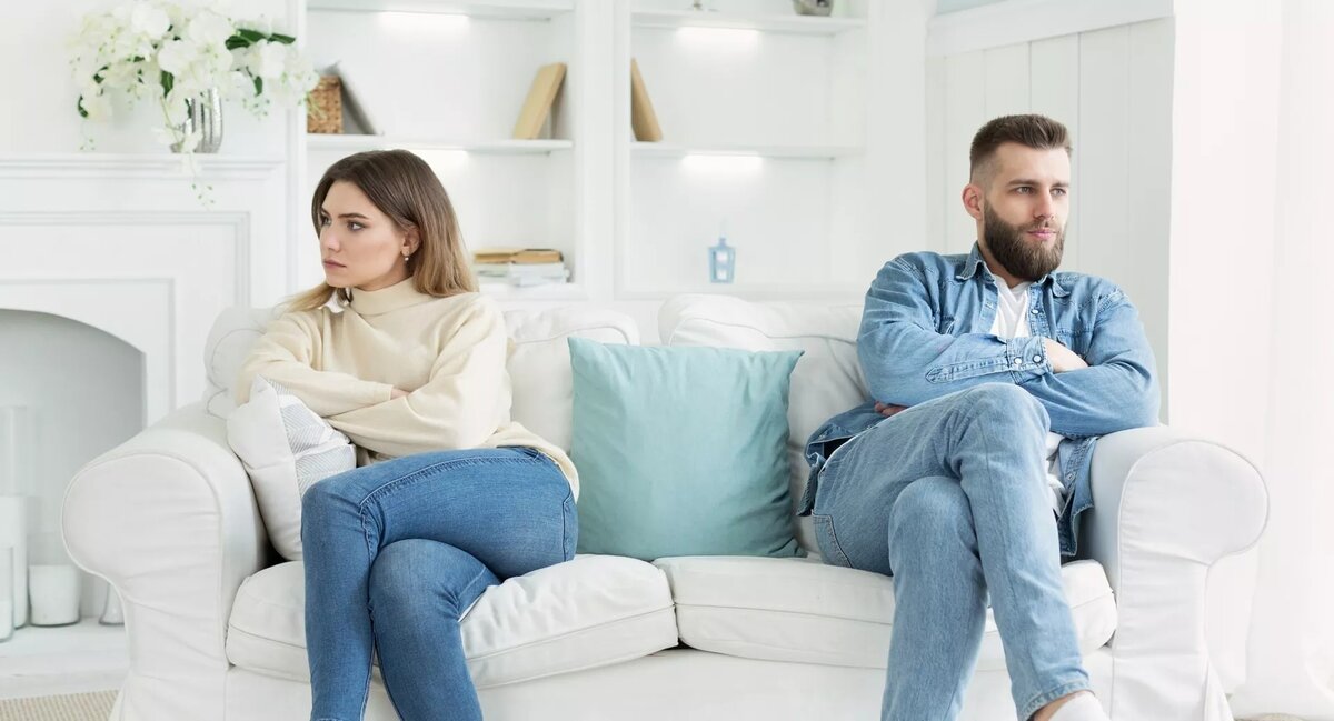 8 вещей, которые стоит сделать, когда партнер отдалился
