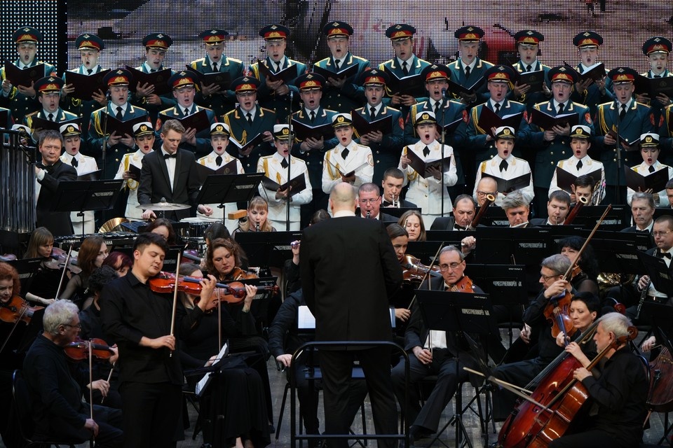    Концерт-симфония «Русскому Донбассу» в Центре славянской культуры Донецка Александр ИВАНОВ