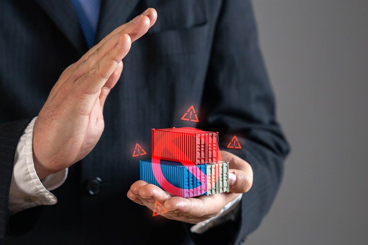 Фактически при доставке карго вам предстоит продавать контрабандный товар. Источник: Andrii Yalanskyi / Shutterstock / FOTODOM📷
