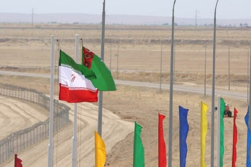 Туркмен из северного Ирана не пропускают через границу в Туркменистан