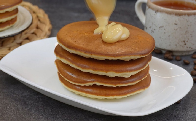 Пышные оладьи на молоке без масла: секреты нежности и вкуса от профессионалов