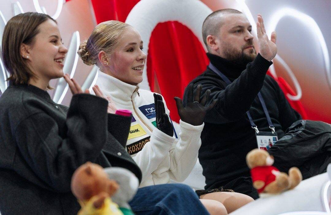 Александра Кравцова, Вероника Яметова и Сергей Давыдов. Сезон 2025-2026