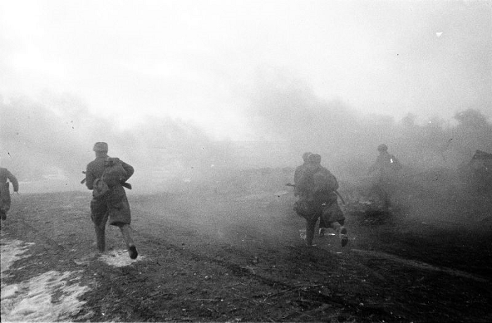 Советские бойцы под Сталинградом