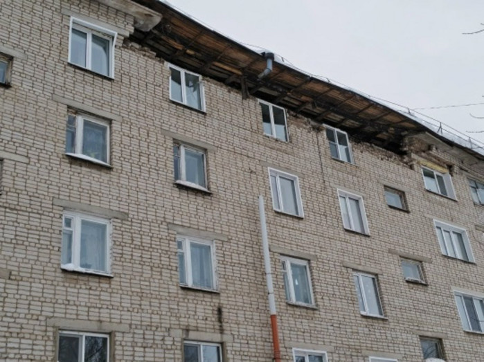 Прокуратура встретилась с жителями повреждённого дома в Яранске