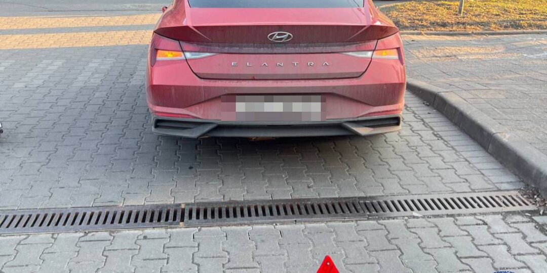 По оперативной информации, 13.03.2026 около 17:24 в городе Калининграде на Московском проспекте, 123 А, автомобиль «Хендэ», выезжая с