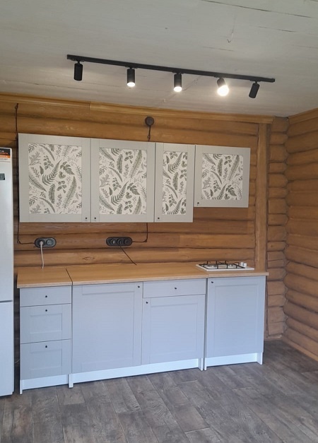 Поставили кухню в этот раз немного не так как было, надо было ставить как раньше(((