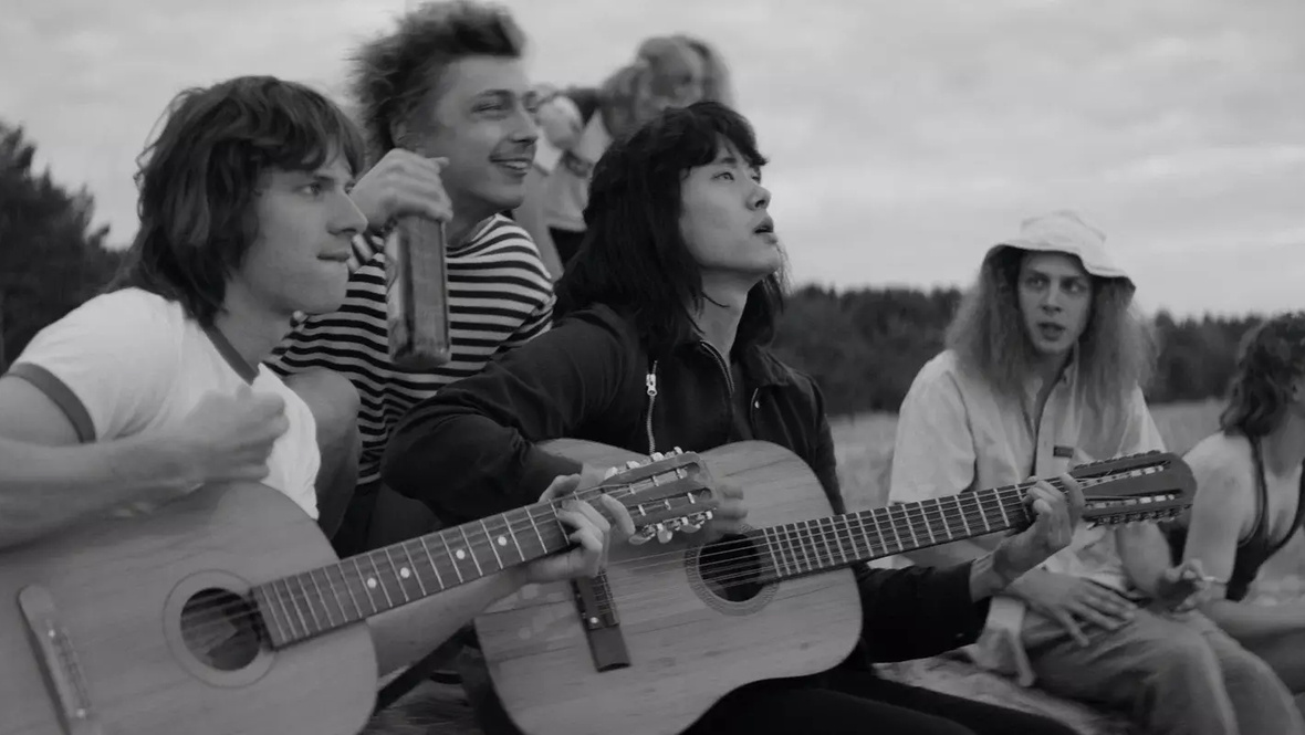    Кадр из фильма «Лето», реж. Кирилл Серебренников, I Wonder Pictures, Mozinet