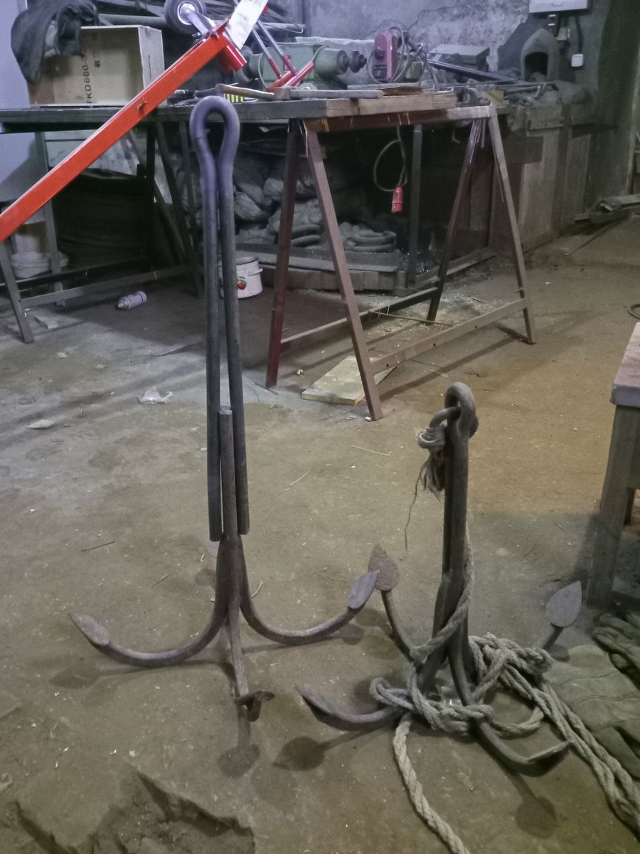 Справа исходный вид, слева - идея для работы.