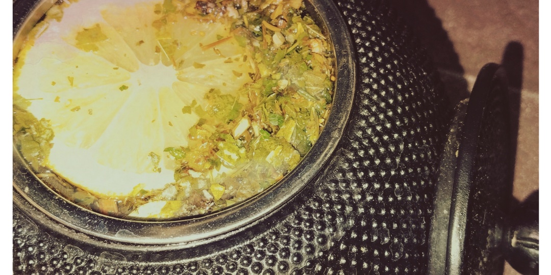 Когда обрезать сад весной: почему в марте по колено в снегу агрономы не берут секатор.