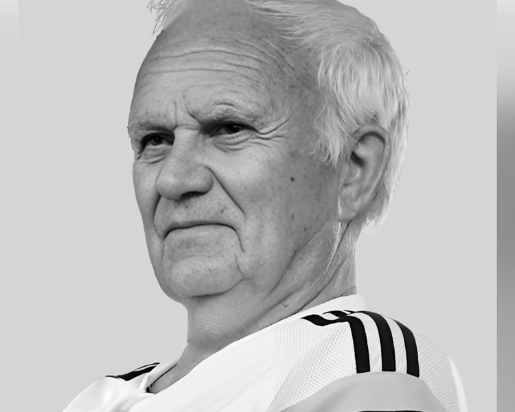     Ушёл из жизни курский тренер по лёгкой атлетике Юрий Клеев