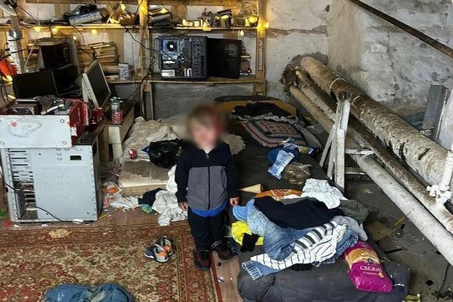 В подвале, где жили дети, царил жуткий беспорядокИсточник:Прокуратура Санкт-Петербурга