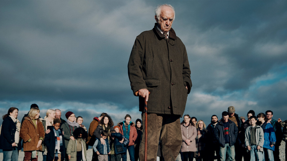 Кадр из мини-сериала «Под солончаком», 2026 год, режиссеры Клер Окли, Мэри Найи