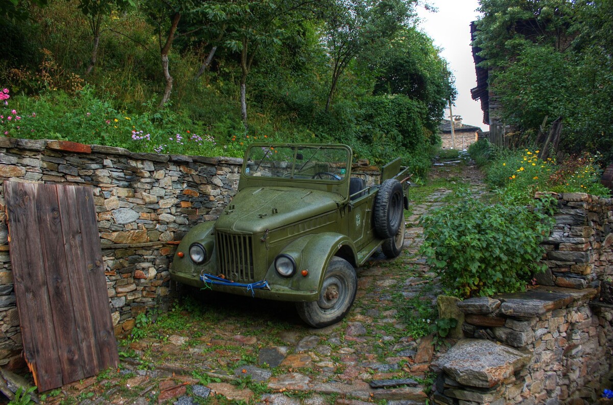 Грузопассажирский ГАЗ-69 в Болгарии