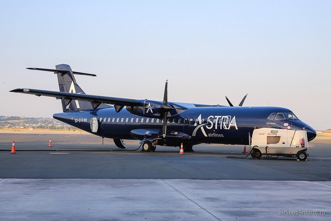    Самолет ATR 72 авиакомпании Astra Airlines в аэропорту Салоники