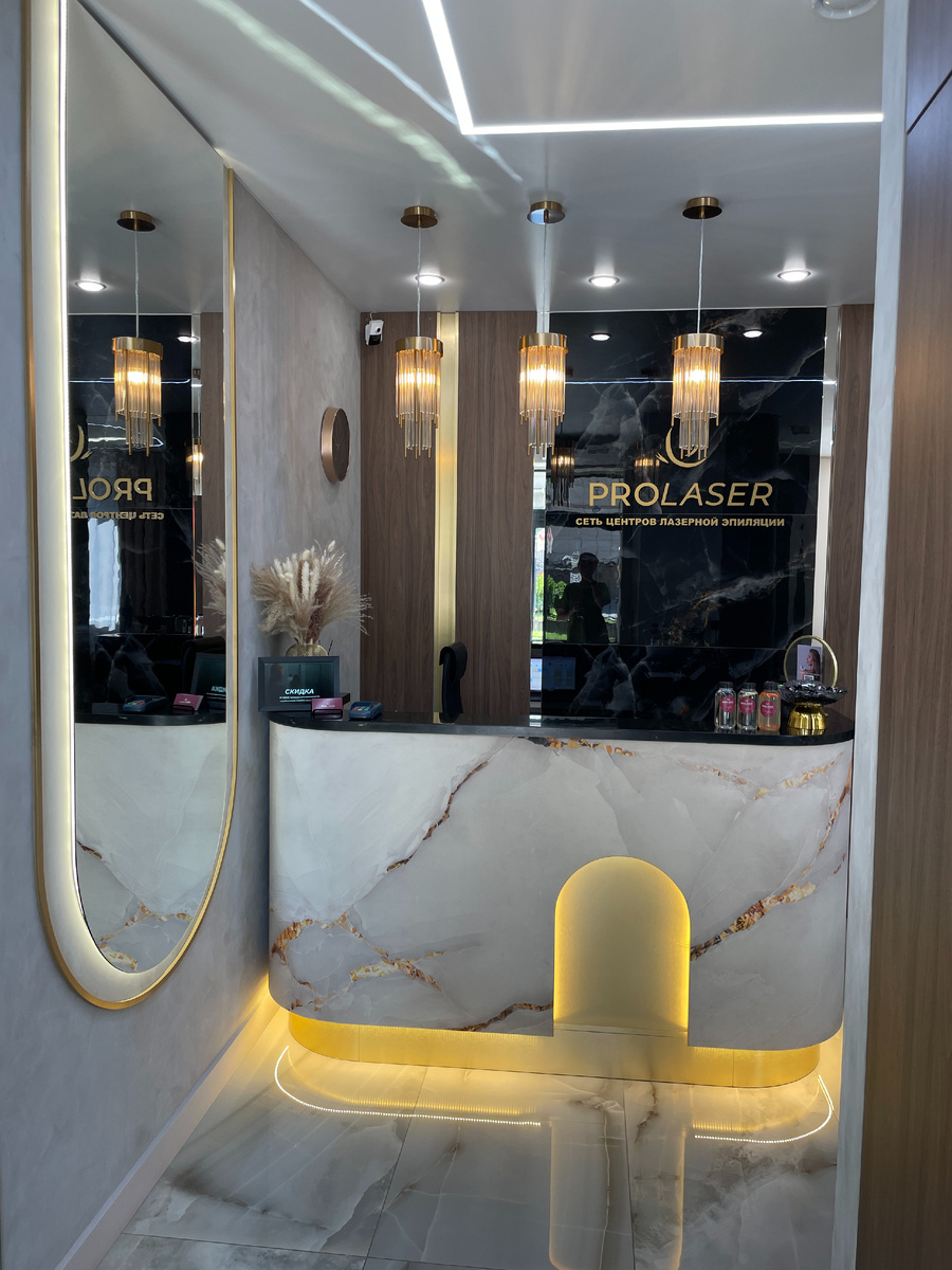 Студии имеют статус медицинских учреждений. Это значит что можно подать сумму расходов на эпиляцию на налоговый вычет (декларация 3 - НДФЛ).