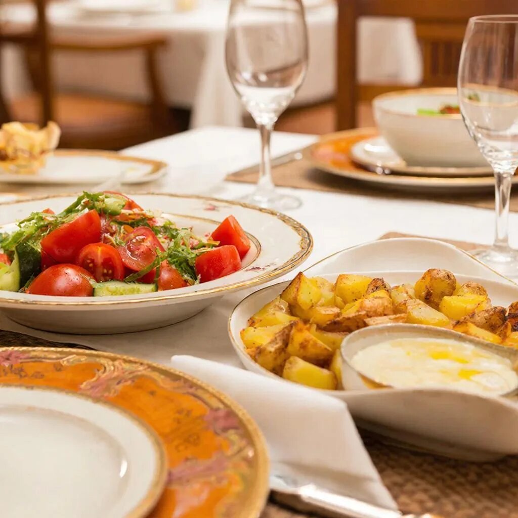 Изображение сгенерировала нейросеть GigaChat.