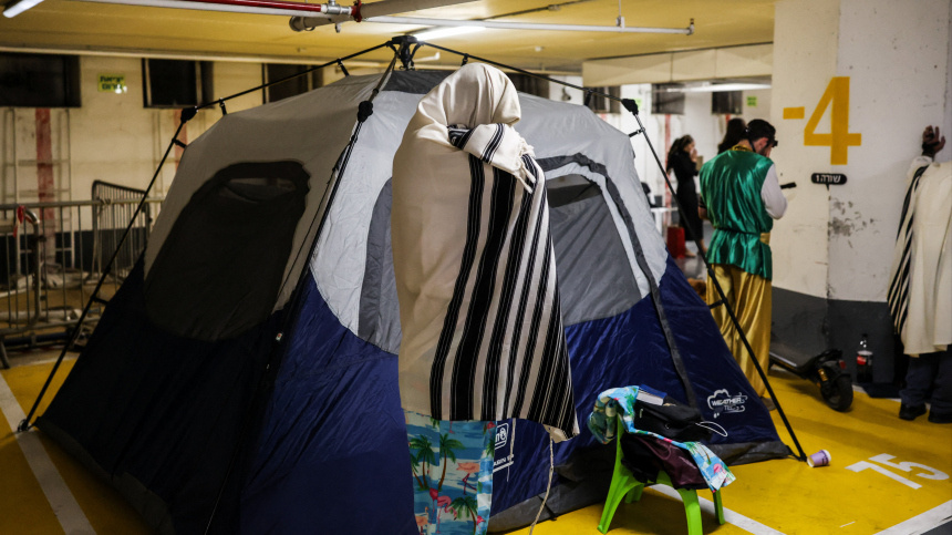    Фото: Reuters/Ronen Zvulun; 5-tv.ru