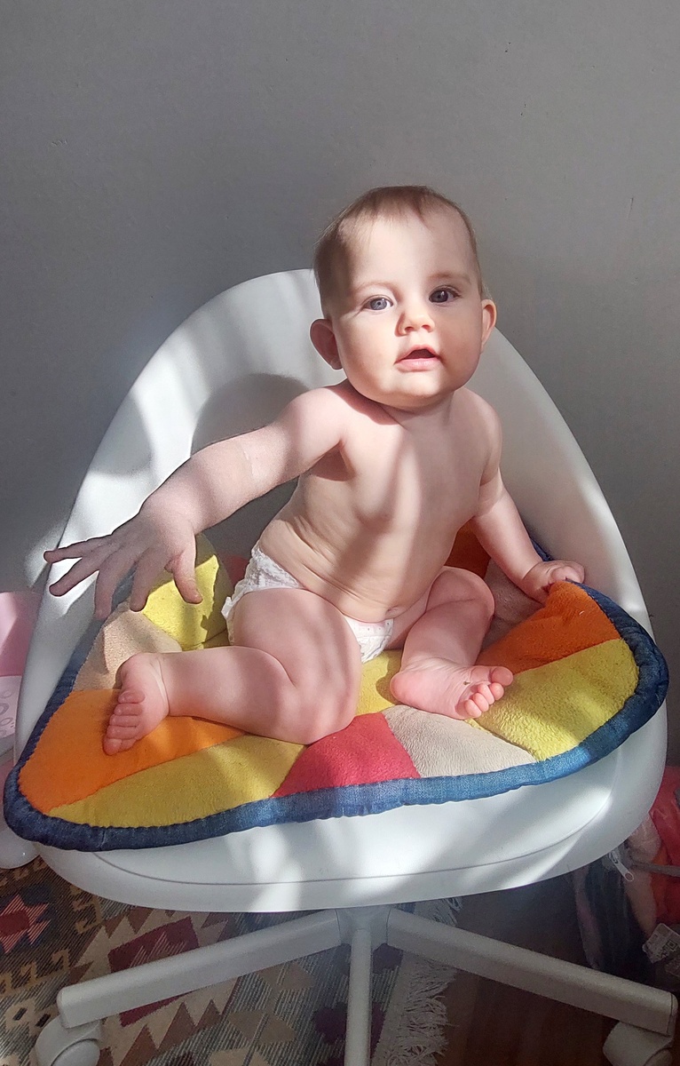 Новый аттракцион – кручу-верчу красоту в кресле. Вестибулярный аппарат тренируем!