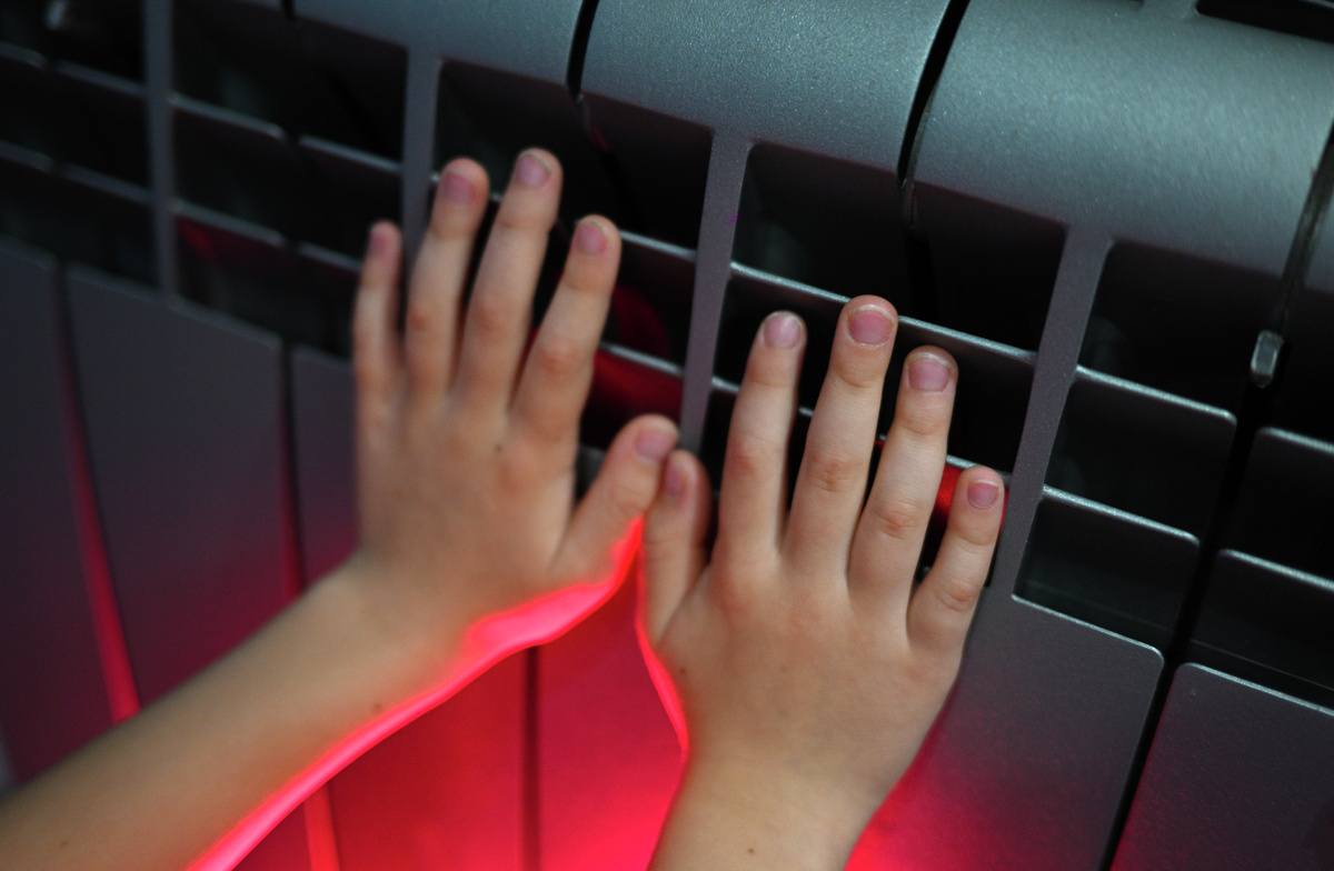    Отопление тепло батарея радиатор РИА