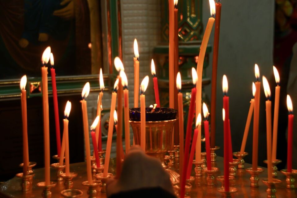    Храм. Церковь. Служба. Свечи.. Источник: Виталий Барабаш/"Толк"