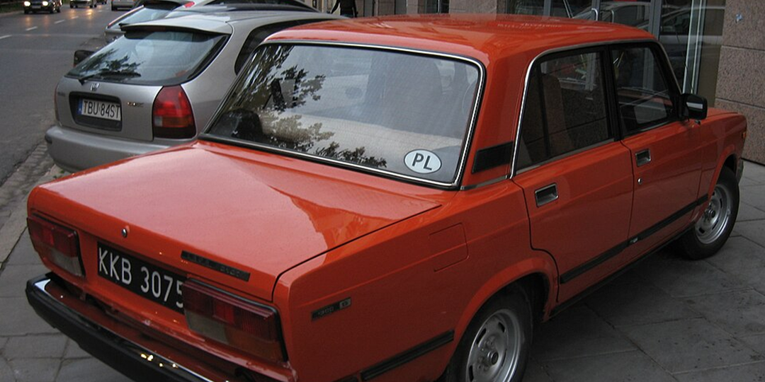 СТайна прозвища ВАЗ-2107: кто и зачем назвал «семерку» русским Mercedes