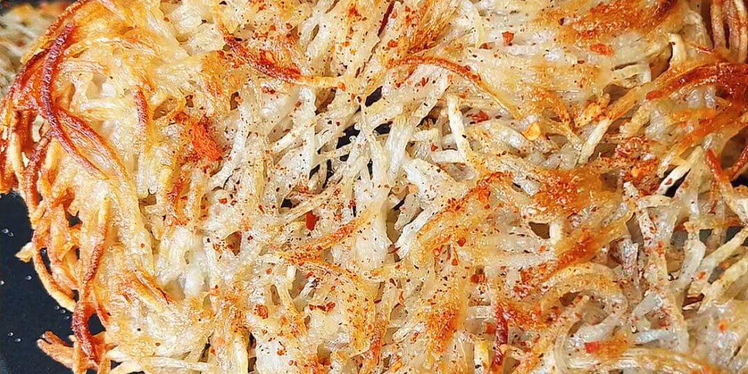 Картофельные драники (хрустящие оладьи из двух ингредиентов)