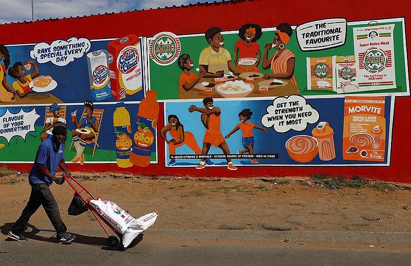 Настенная коммерческая реклама в ЮАР. Фото из открытых источников.