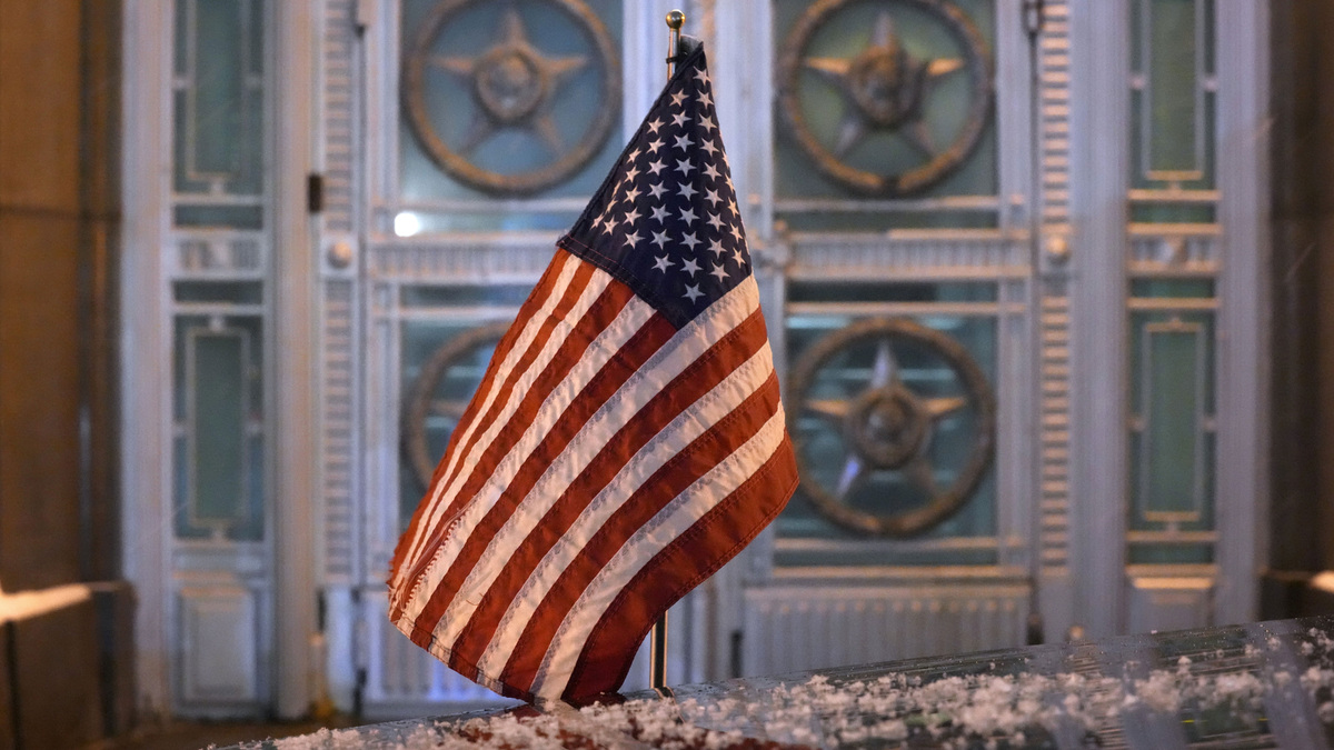    МИД РФ посол США американский флаг АР