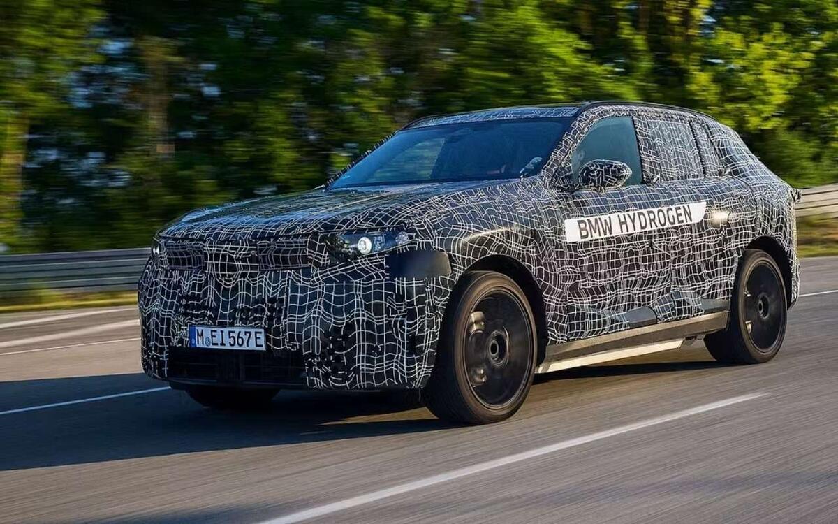 BMW X5 в стиле «Нового класса» готов удивить всехНовый BMW X5 будет доступен в вариантах с электроприводом, на водороде и с ДВС
📷
📷
📷
