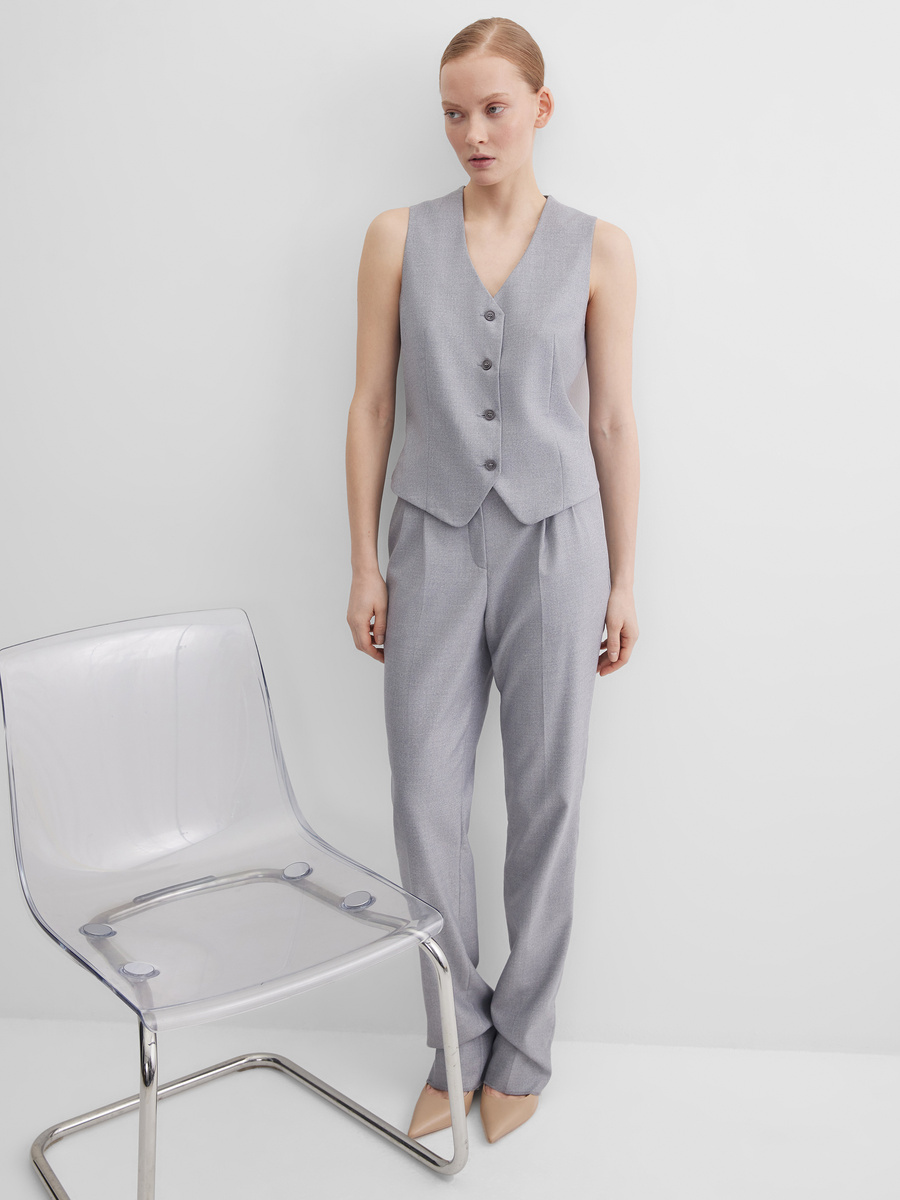 Жилет: 4 990 руб. Модель: 421101 Артикул ткани: АН109
Состав: 60% вискоза, 20% шерсть, 20% полиэстер
⠀
Брюки: 6 490 руб. Модель: 7430001 Артикул ткани: АН109
Состав: 60% вискоза, 20% шерсть, 20% полиэстер